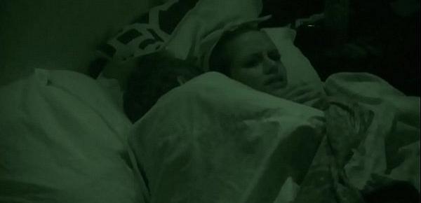  BB19 USA  (Left) Cody Fingering Jessica (Right) Matt and Raven Handjob 3